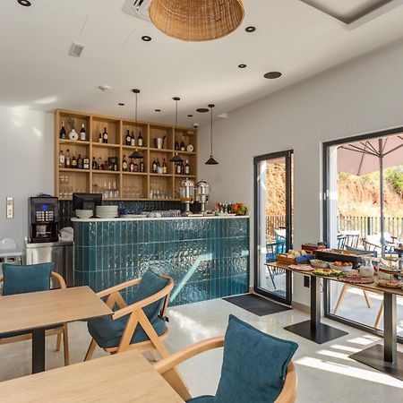 Hotel Aquilo Petrovac 외부 사진
