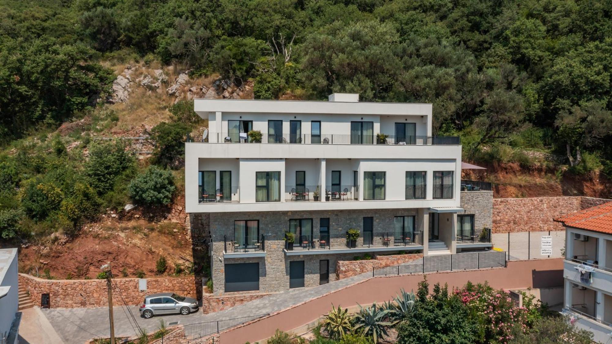 Hotel Aquilo Petrovac 외부 사진