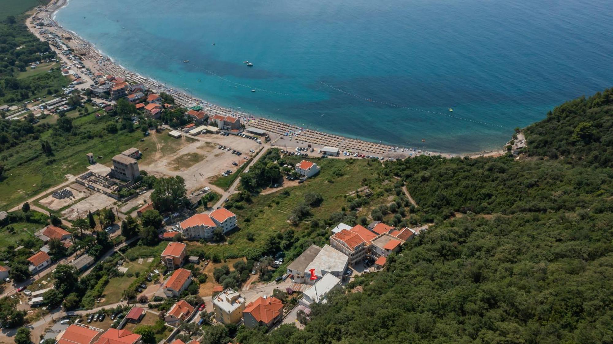Hotel Aquilo Petrovac 외부 사진