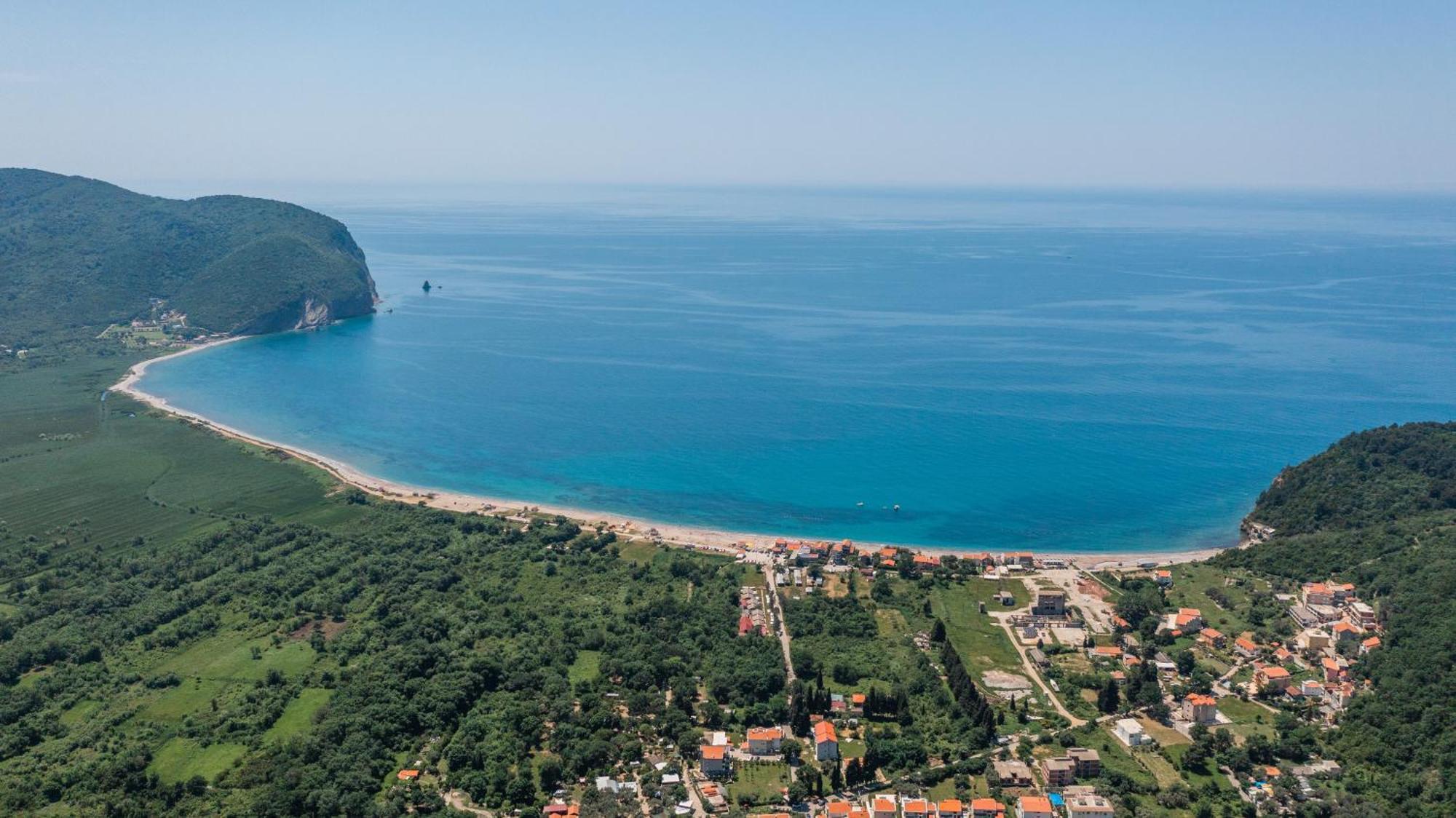 Hotel Aquilo Petrovac 외부 사진
