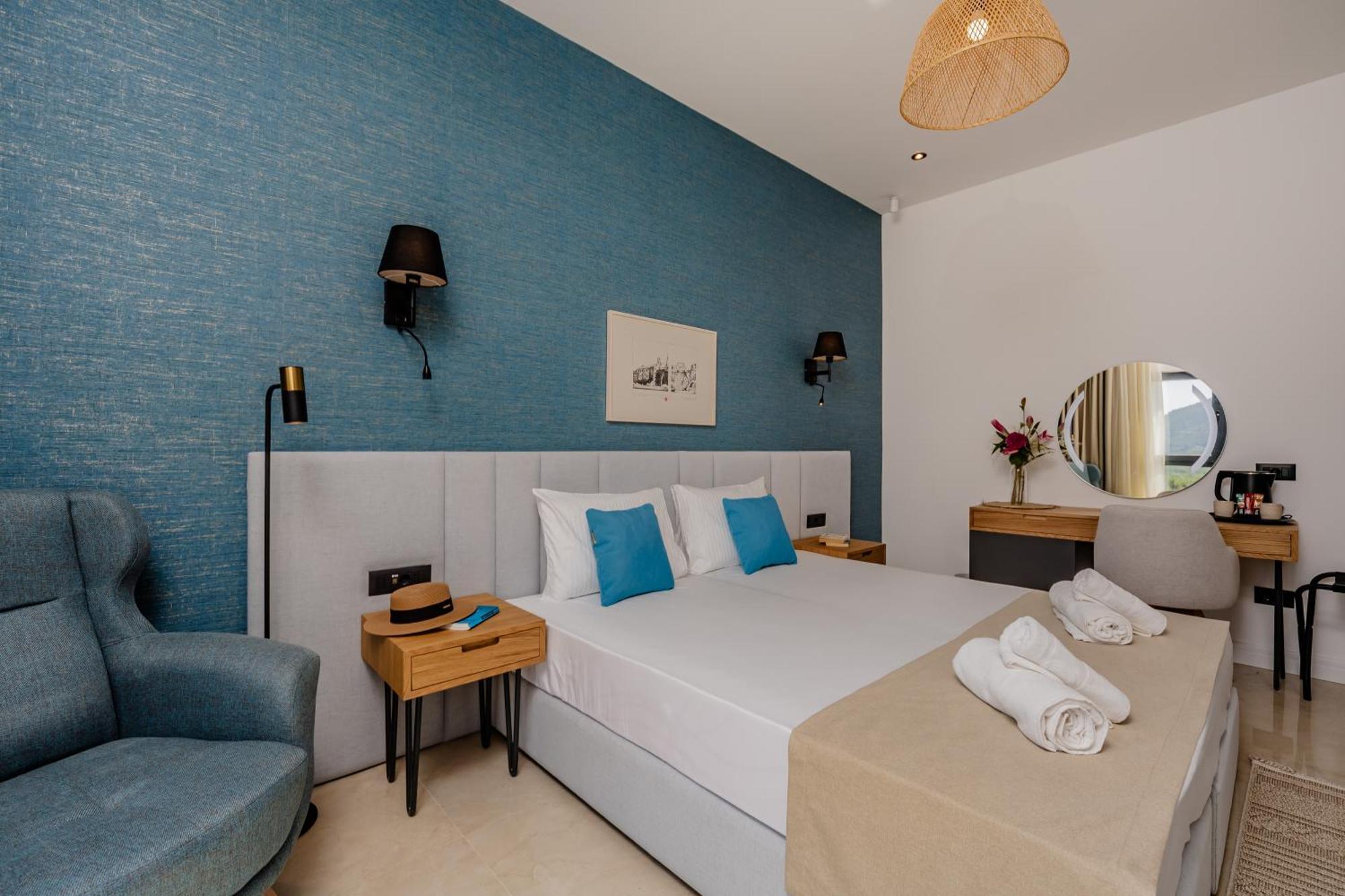 Hotel Aquilo Petrovac 외부 사진