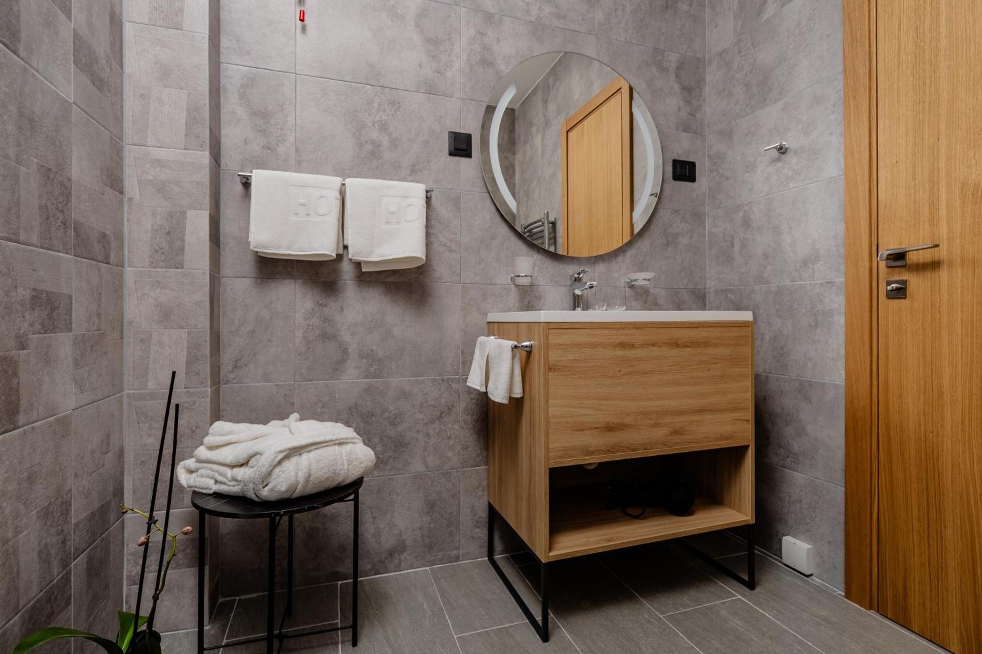 Hotel Aquilo Petrovac 외부 사진